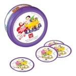 قوطی و چند کارت گرد تیزبین فارسی اول دبستان چیده‌شده کنار هم